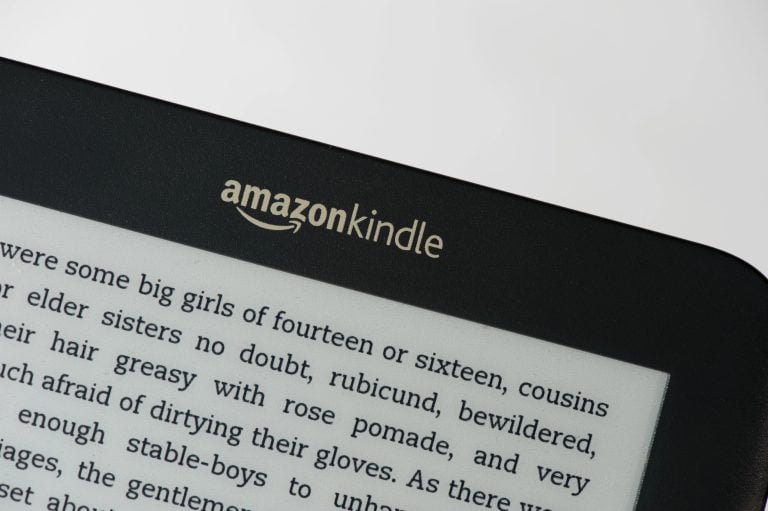 How to Download and Listen to Audiobooks On Kindle Paperwhite